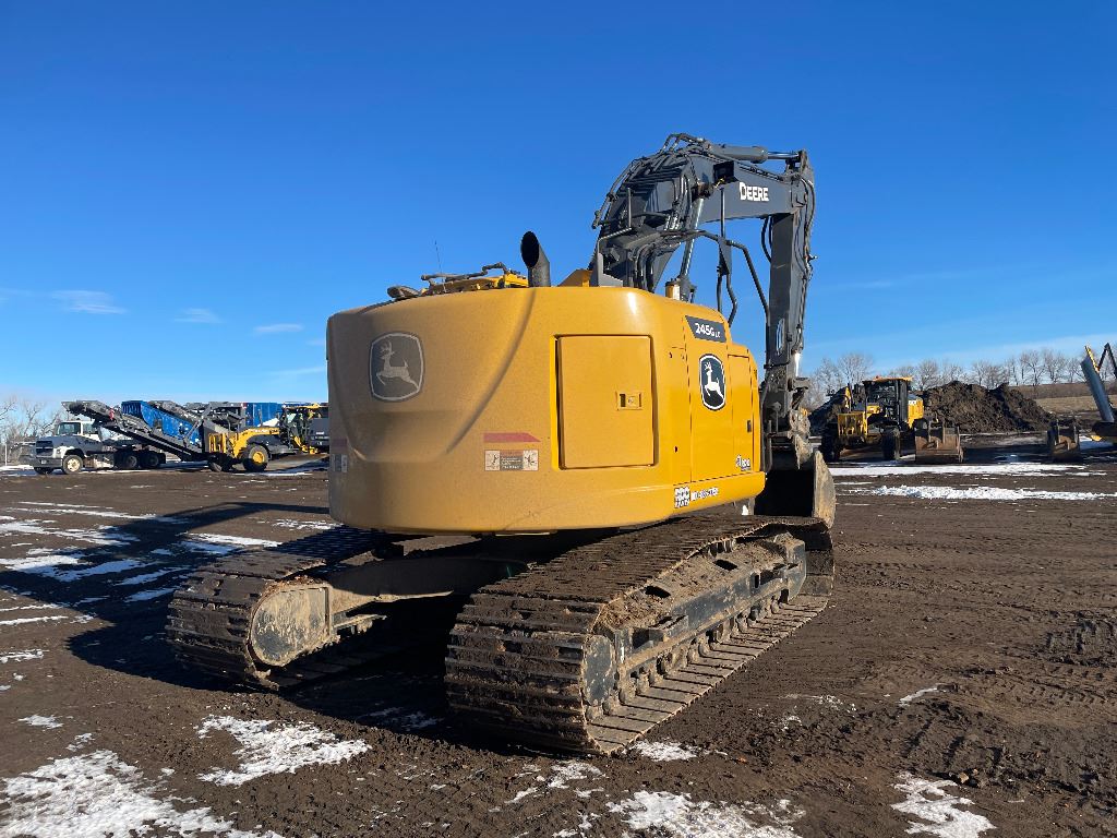 2022 John Deere 245G - Photo 4