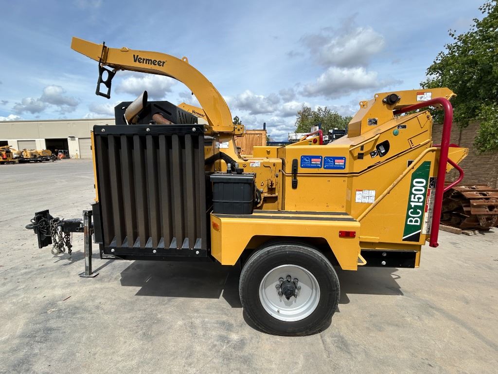 2023 Vermeer BC1500 Brush Chipper - Photo 2