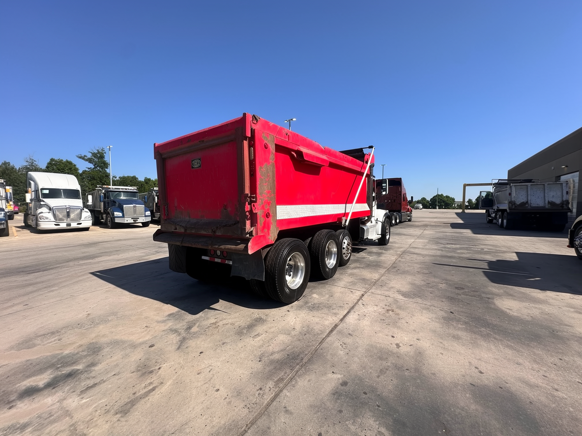 2019 PETERBILT 567 - Photo 3