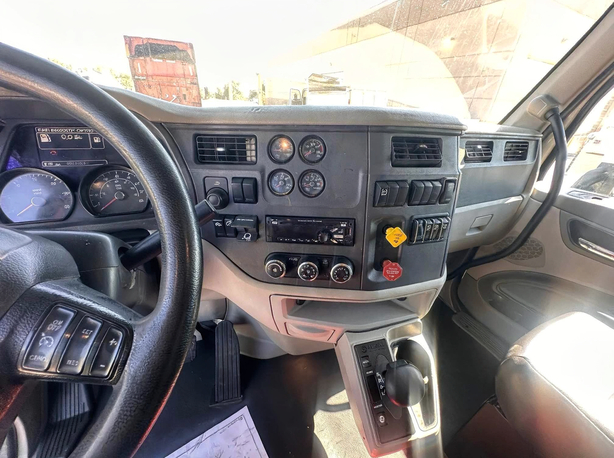 2019 PETERBILT 567 - Photo 4